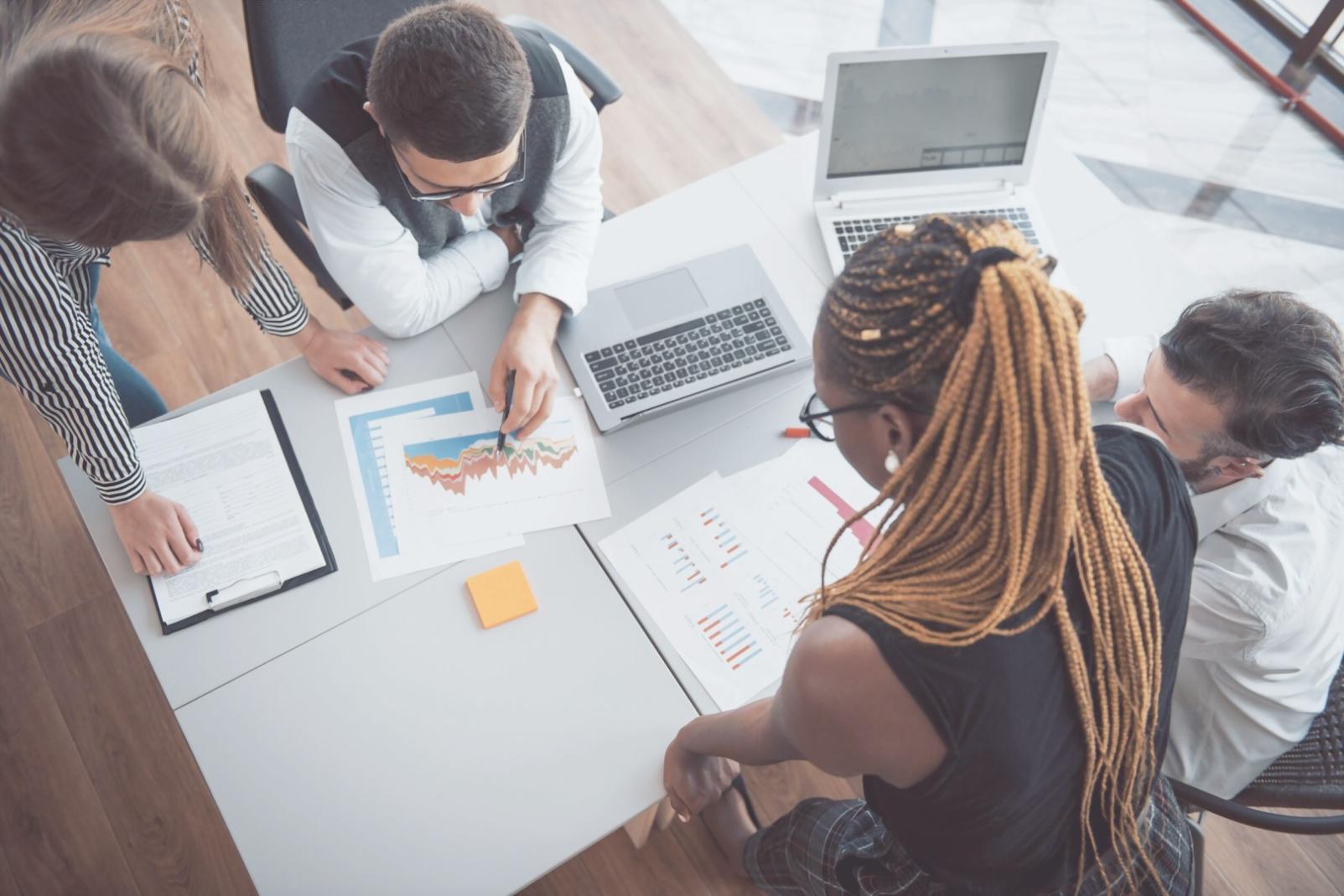 Презентация учебных материалов по инфлюенс-маркетингу